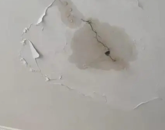 霞浦阳台漏水维修公司分享下屋面防水工程质量问题原因分析